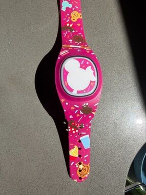 Disney MagicBand+ Park Snacks CHILD SIZE
